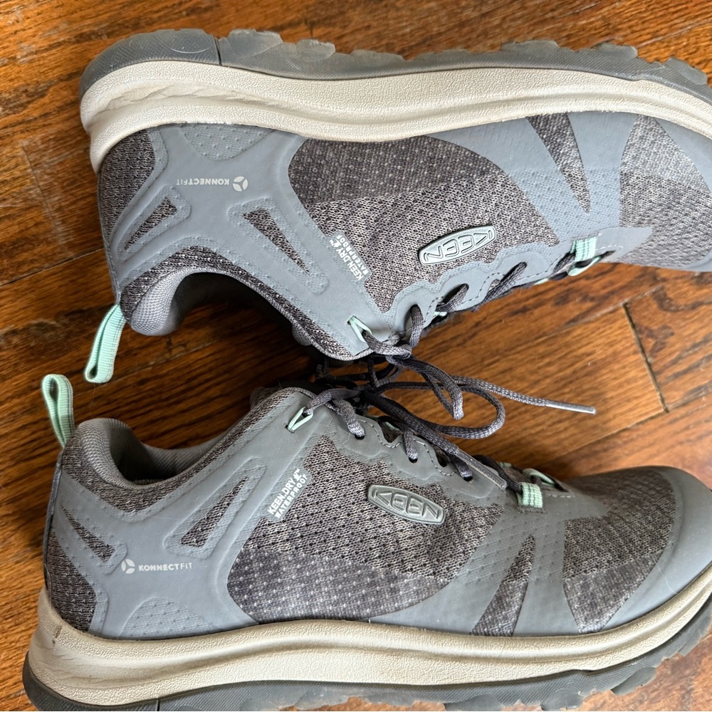 KEEN Women's Gray and Mint Terradora II Waterproof Hiking Shoes